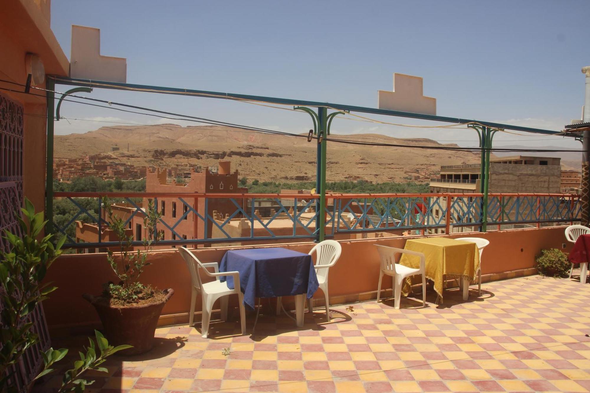 Auberge Restaurant Rooftop Tamazirt Boumalne Екстериор снимка