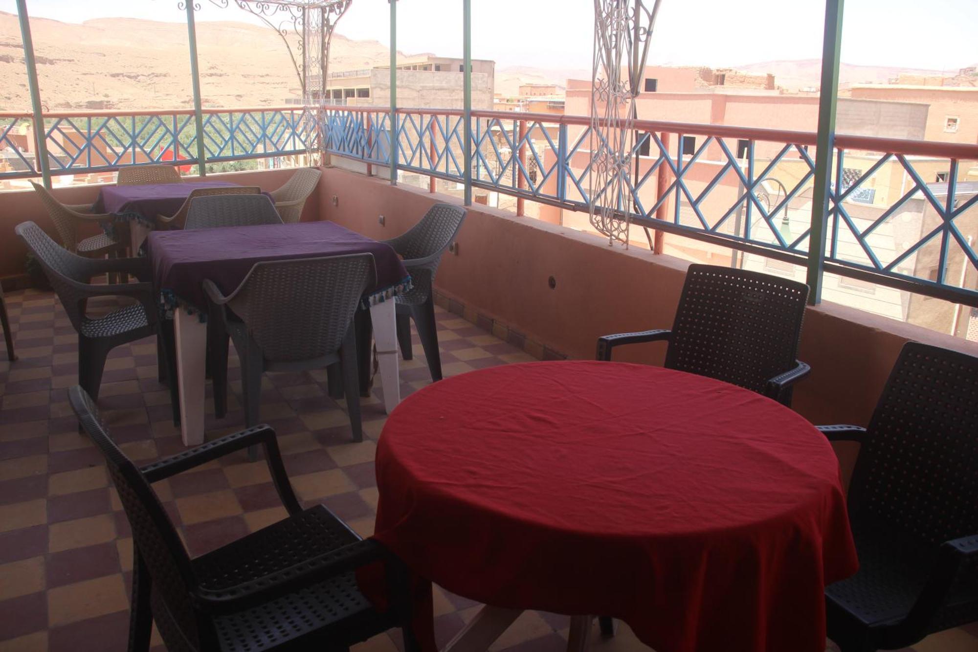 Auberge Restaurant Rooftop Tamazirt Boumalne Екстериор снимка